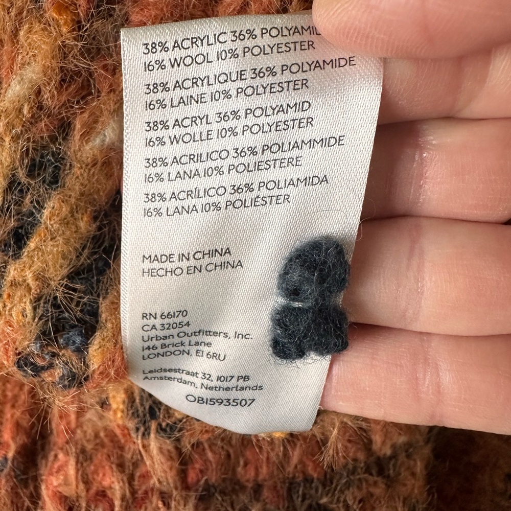 Anthropologie Pilcro Cropped Eyelash Sweater M - Picture 7 of 7